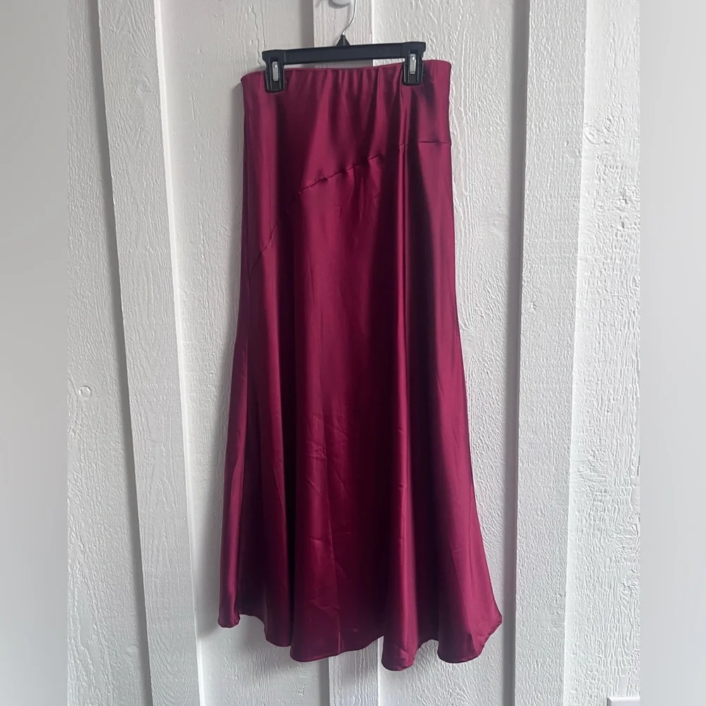 Burgundy Women's Maxi Skirt - Small - Picture 3 of 5